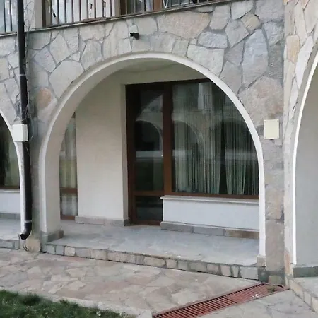 Ваканционен К-Кс Манастира, Банско Bansko